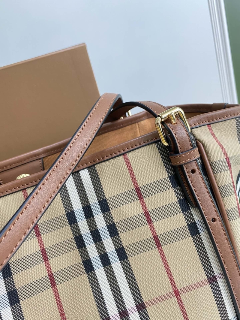 Bv*b*rry shopping bags